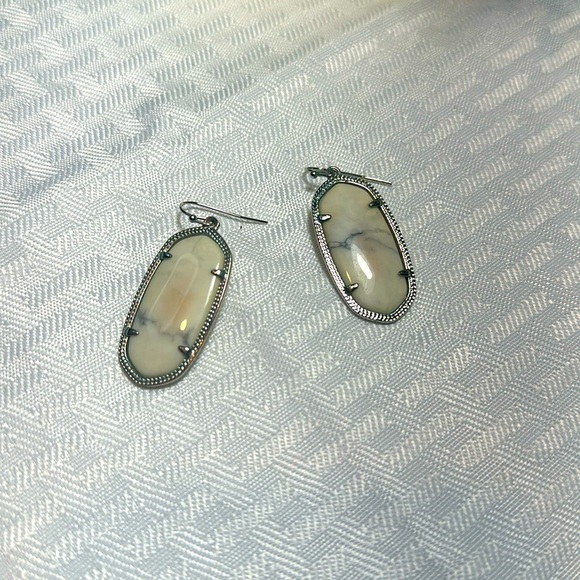 Kendra Scott Earrings Elle Howlite white gray silver - Picture 6 of 9